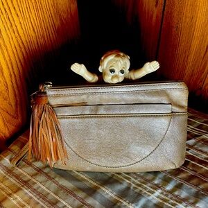 Fossil’s Vintage Genuine Leather Wristlet; Metallic Tan; GUC